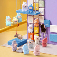 Labubu THE MONSTER PIN FOR LOVE - F-3